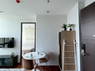 For sale 1 bed condo in Pathum Wan, Bangkok