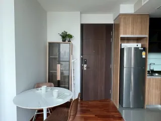 For sale 1 bed condo in Pathum Wan, Bangkok