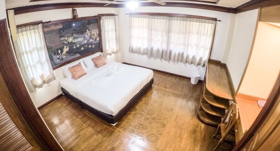 For rent 5 bedrooms house in Mueang Chiang Mai, Chiang Mai