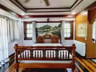 For rent 5 bedrooms house in Mueang Chiang Mai, Chiang Mai