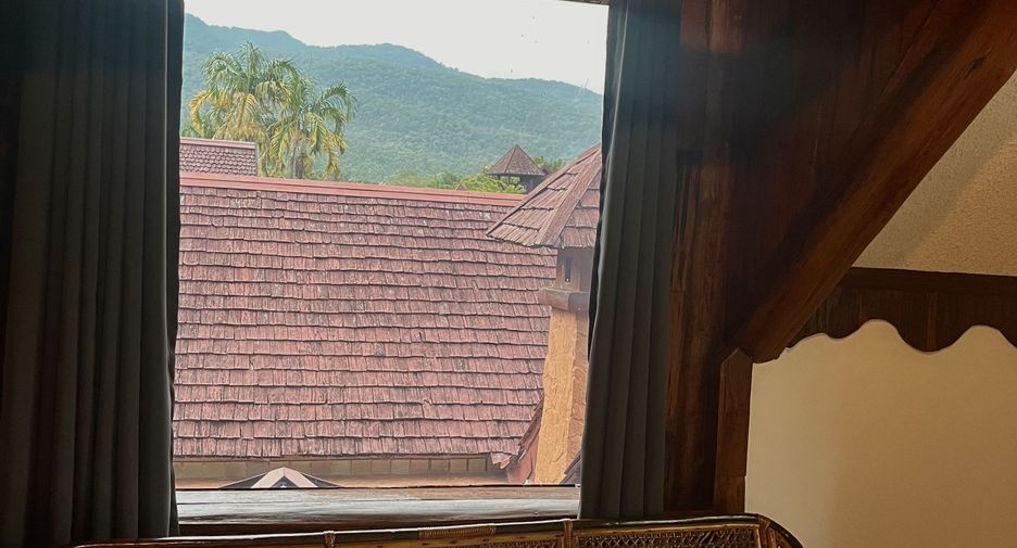 For rent 5 bedrooms house in Mueang Chiang Mai, Chiang Mai