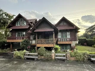 For rent 5 bedrooms house in Mueang Chiang Mai, Chiang Mai