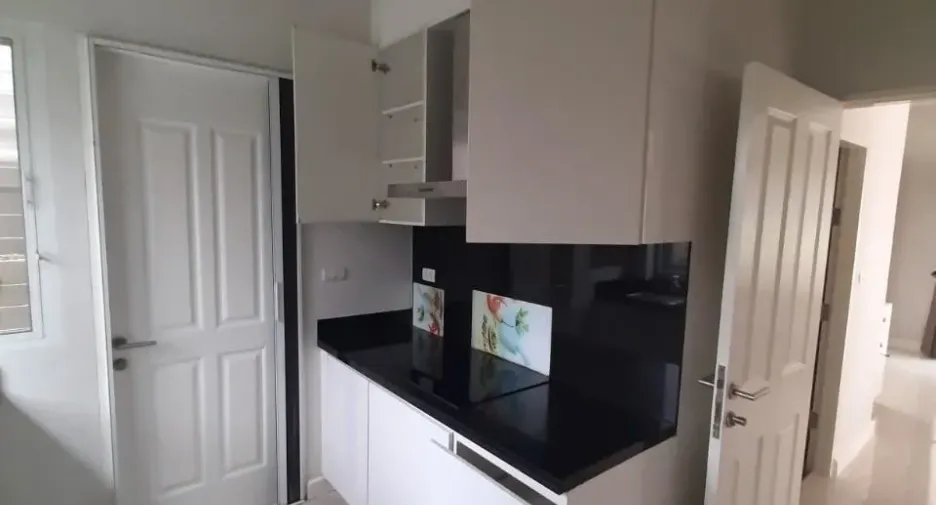 For sale 3 bedrooms house in Bang Na, Bangkok