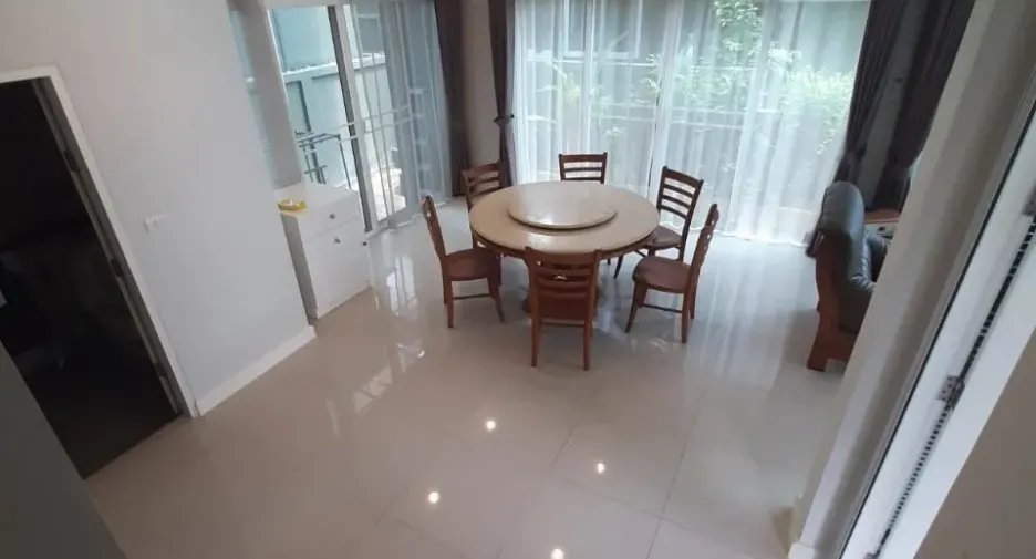 For sale 3 bedrooms house in Bang Na, Bangkok