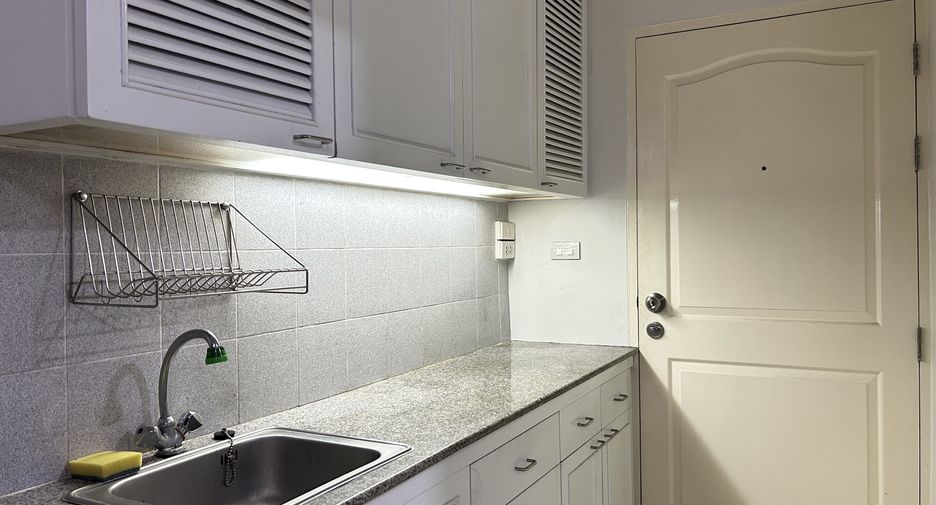 For rent studio condo in Bang Phlat, Bangkok
