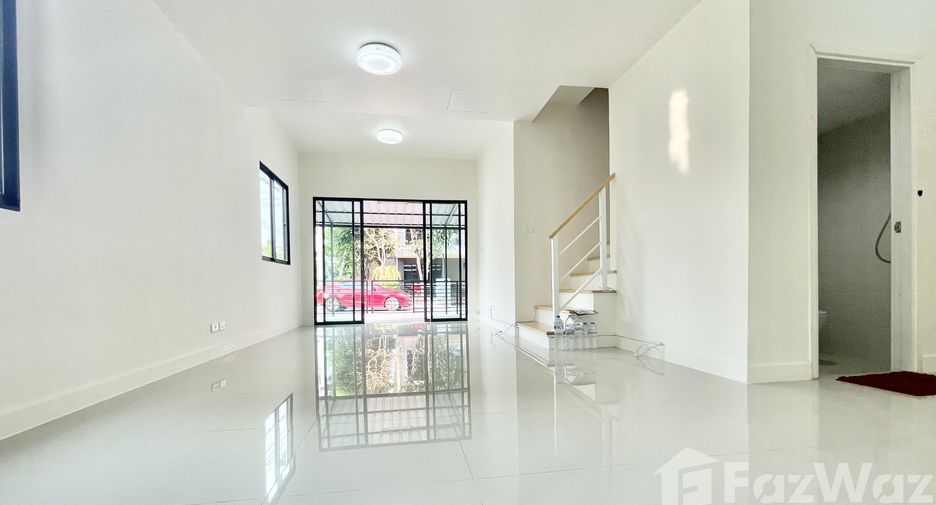 For sale 3 bedrooms townhouse in Sai Mai, Bangkok
