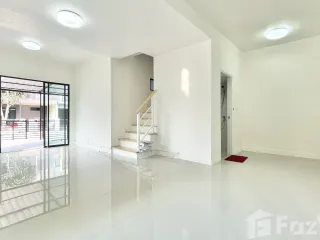 出售 3 卧室 联排别墅 在 Sai Mai, 曼谷