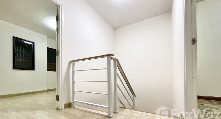 For sale 3 bedrooms townhouse in Sai Mai, Bangkok