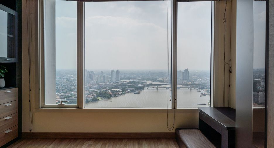 Condo en venta de 3 habitaciones en Bang Kho Laem, Bangkok