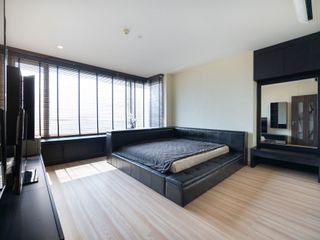 Condo en venta de 3 habitaciones en Bang Kho Laem, Bangkok