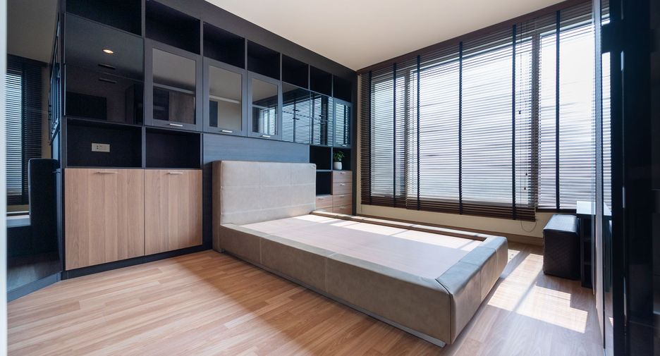 Condo en venta de 3 habitaciones en Bang Kho Laem, Bangkok