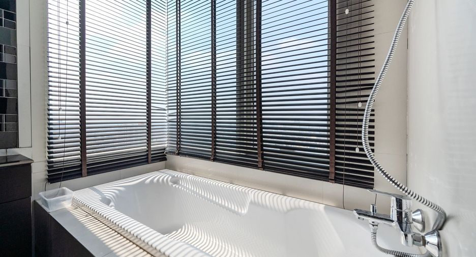 Condo en venta de 3 habitaciones en Bang Kho Laem, Bangkok