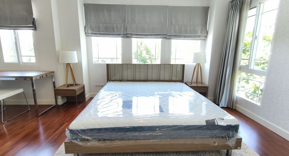 À vendre 4 chambres maison à San Kamphaeng, Chiang Mai