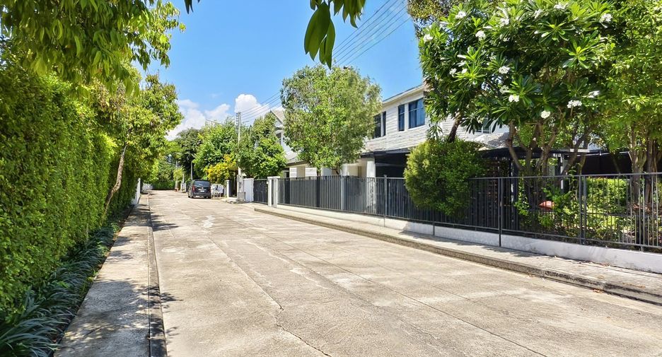 À vendre 4 chambres maison à San Kamphaeng, Chiang Mai