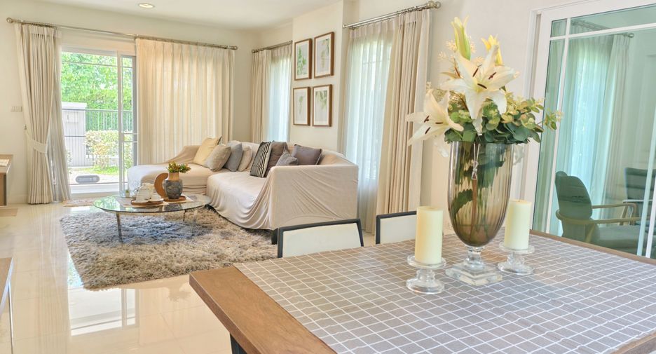 À vendre 4 chambres maison à San Kamphaeng, Chiang Mai