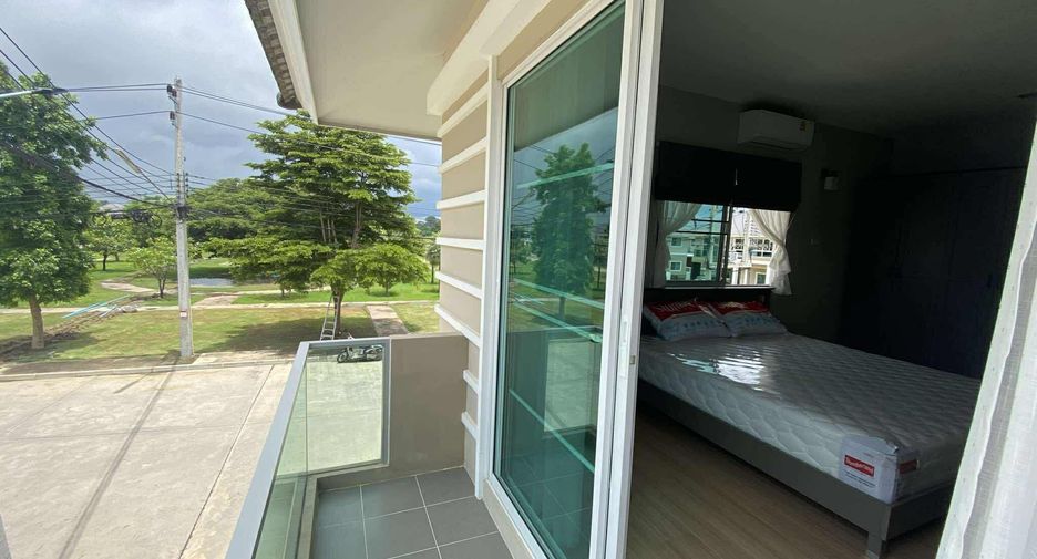 For rent 3 bedrooms house in Saraphi, Chiang Mai