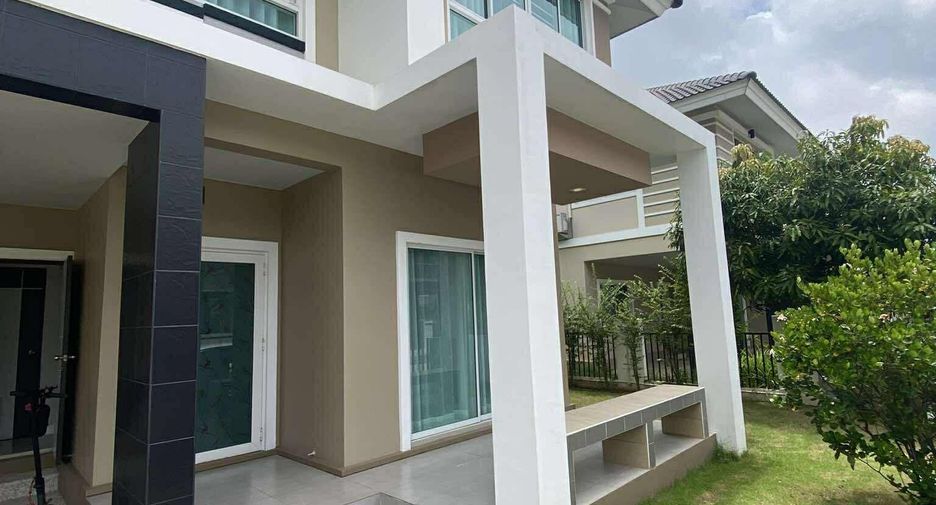 For rent 3 bedrooms house in Saraphi, Chiang Mai