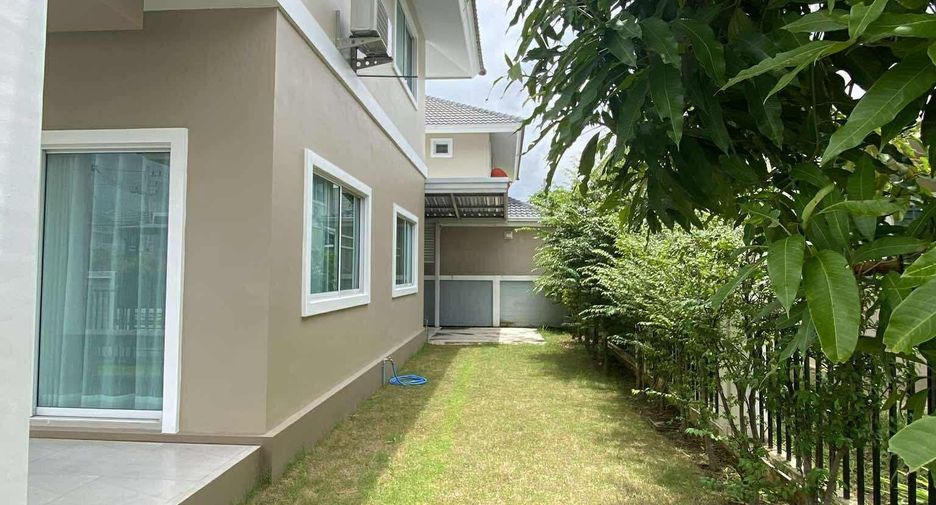 For rent 3 bedrooms house in Saraphi, Chiang Mai
