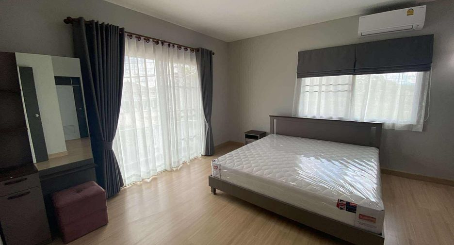 For rent 3 bedrooms house in Saraphi, Chiang Mai