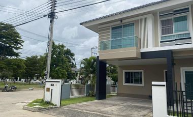 For rent 3 bedrooms house in Saraphi, Chiang Mai
