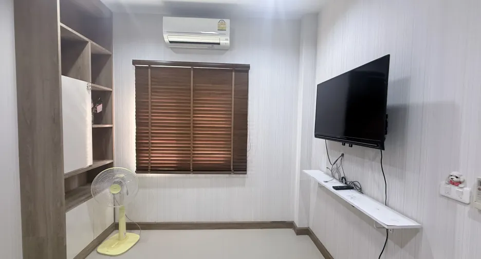 For sale and for rent 5 bedrooms house in Hang Dong, Chiang Mai