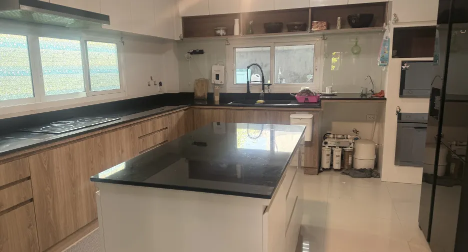 For sale and for rent 5 bedrooms house in Hang Dong, Chiang Mai