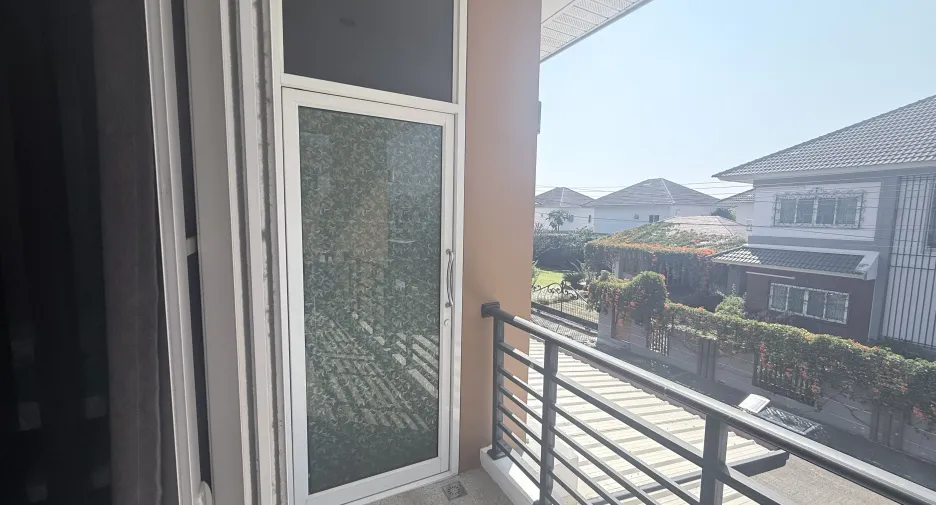 For sale and for rent 5 bedrooms house in Hang Dong, Chiang Mai