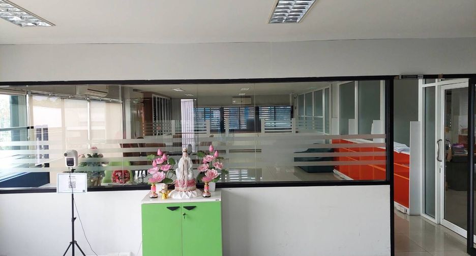 À louer bureau à Mueang Chiang Mai, Chiang Mai