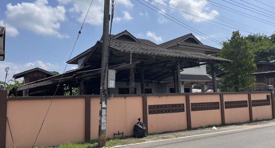 出售 5 卧室 独立屋 在 San Sai, Chiang Mai