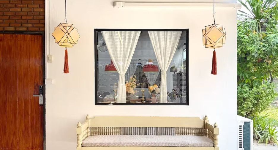 For rent 5 bedrooms house in Mueang Chiang Mai, Chiang Mai