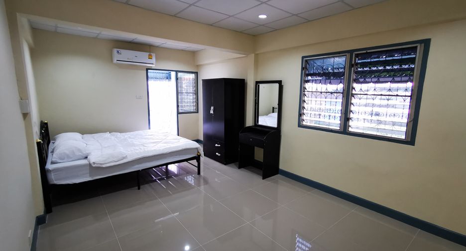 Wohnung zum Kauf mit Studio in Prawet, Bangkok