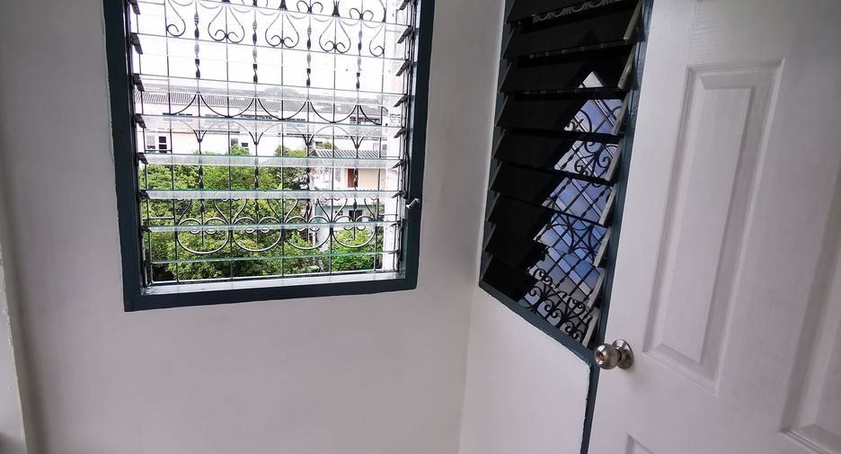 Wohnung zum Kauf mit Studio in Prawet, Bangkok