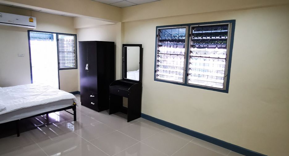Wohnung zum Kauf mit Studio in Prawet, Bangkok