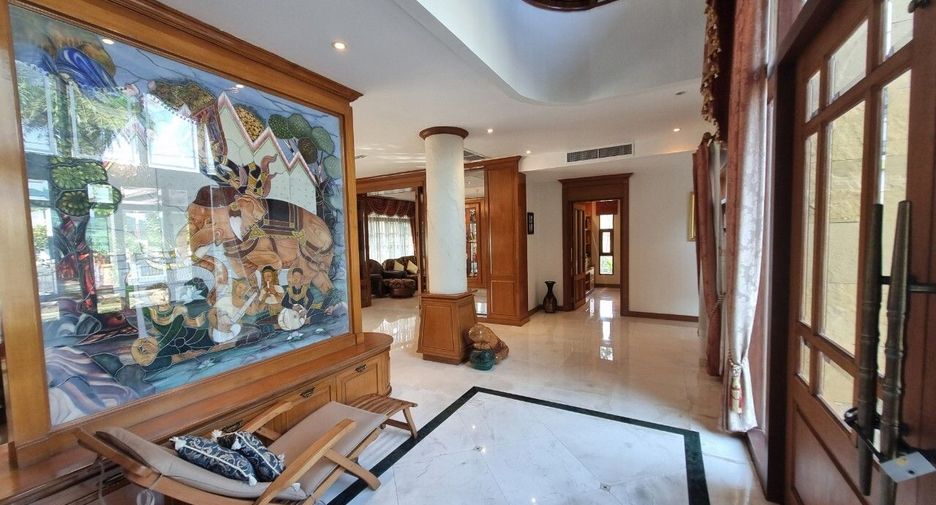 For sale 3 bedrooms villa in Bang Phli, Samut Prakan
