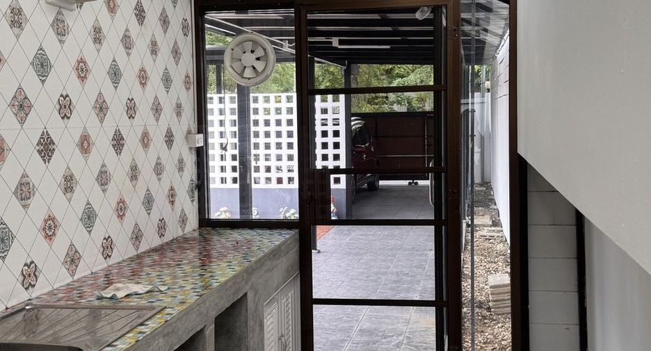 For sale 3 bedrooms house in Hang Dong, Chiang Mai