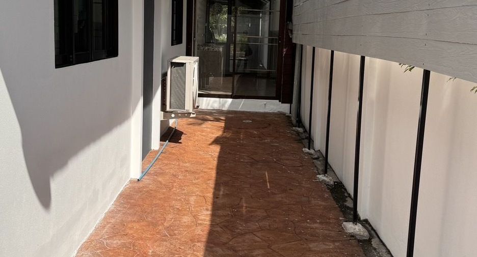 À vendre 3 chambres maison à Hang Dong, Chiang Mai
