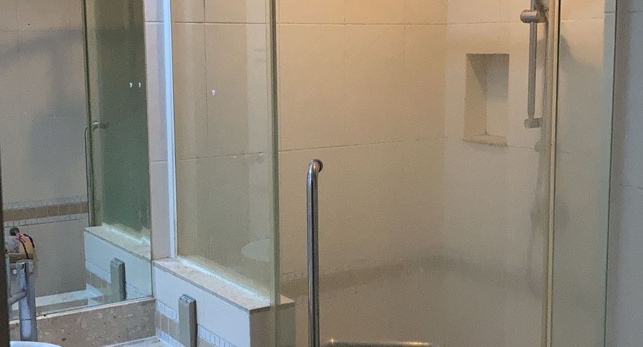 ขาย และ ให้เช่า 2 ห้องนอน คอนโด ใน คลองเตย, กรุงเทพฯ