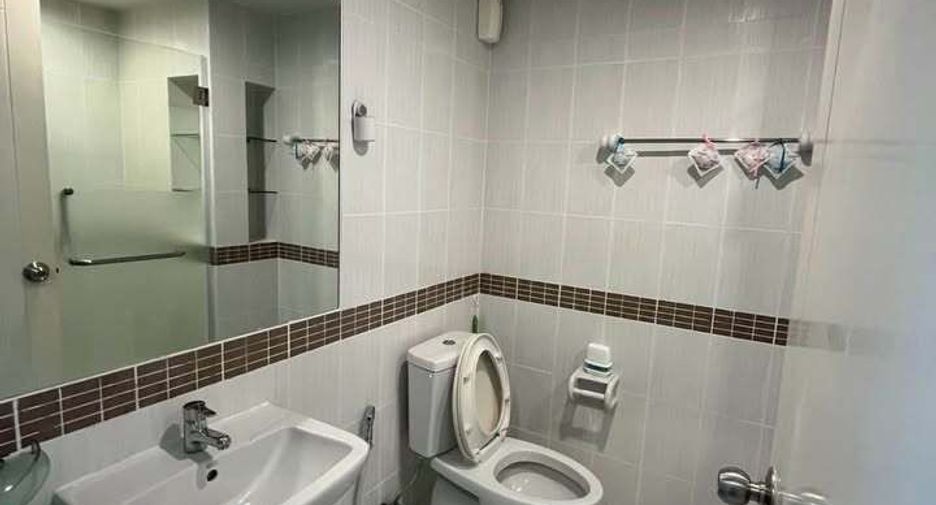 For rent studio condo in Din Daeng, Bangkok