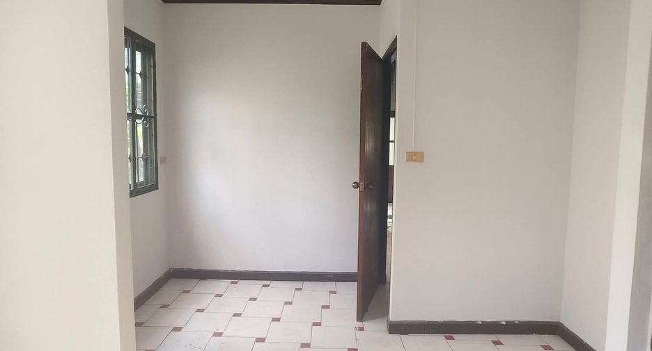 À vendre 3 chambres maison à San Sai, Chiang Mai