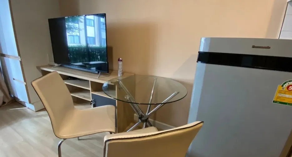 For sale スタジオ condo in Khlong Toei, Bangkok