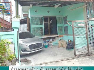 For rent 2 bedrooms townhouse in Mueang Samut Prakan, Samut Prakan