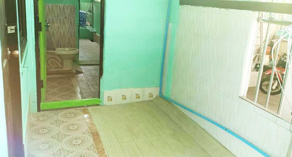 For rent 2 bedrooms townhouse in Mueang Samut Prakan, Samut Prakan