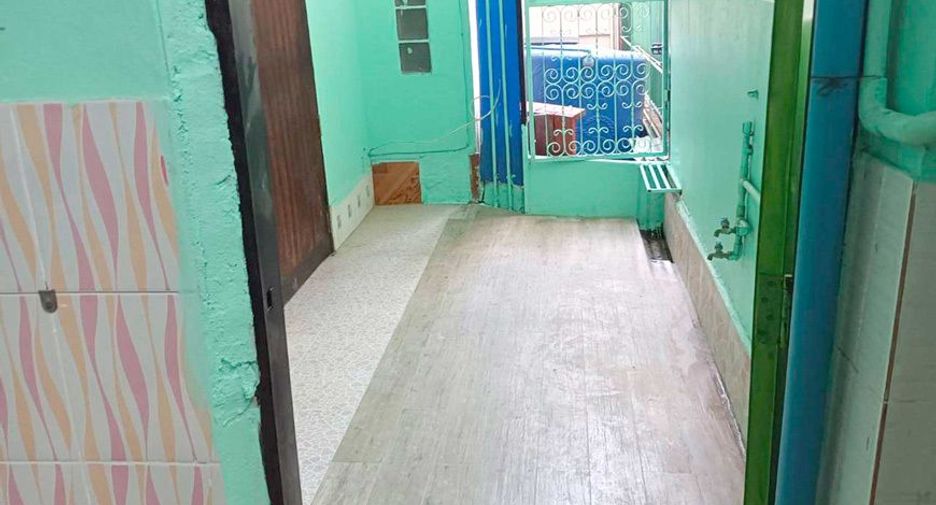 For rent 2 bedrooms townhouse in Mueang Samut Prakan, Samut Prakan
