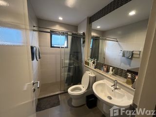 出售 4 卧室 独立屋 在 Bangkok Noi, 曼谷