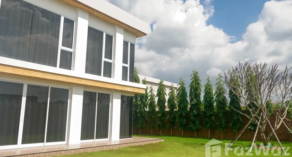 Villa en alquiler de 4 habitaciones en San Kamphaeng, Chiang Mai