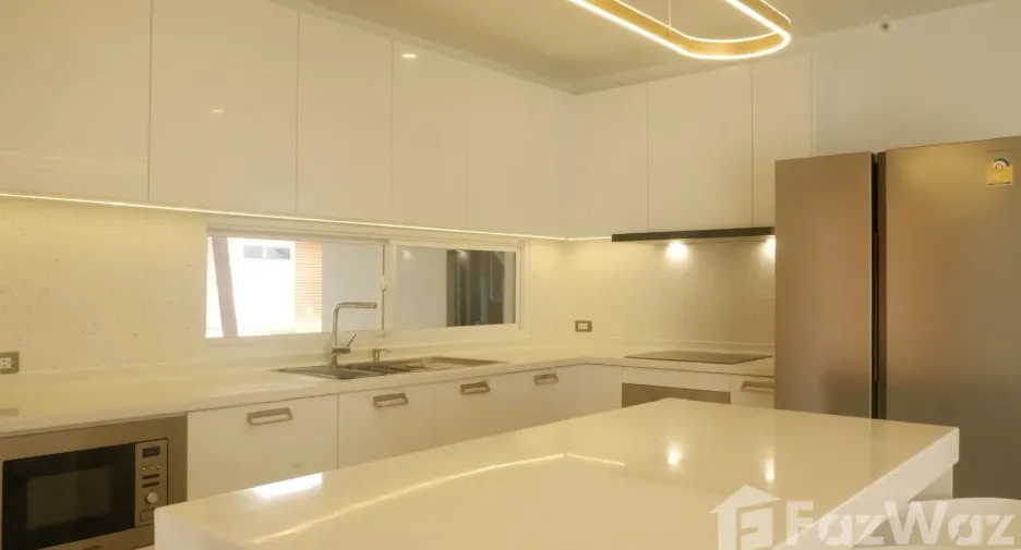 Villa en alquiler de 4 habitaciones en San Kamphaeng, Chiang Mai