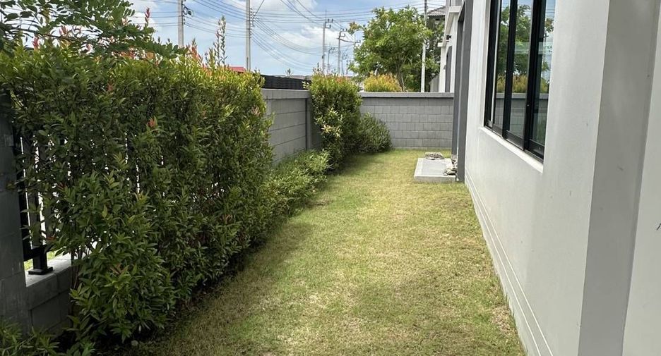For sale 4 bedrooms house in Bang Phli, Samut Prakan