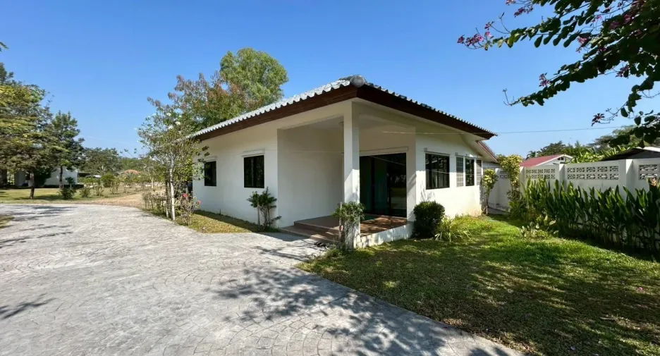 For sale 4 bedrooms house in Doi Saket, Chiang Mai