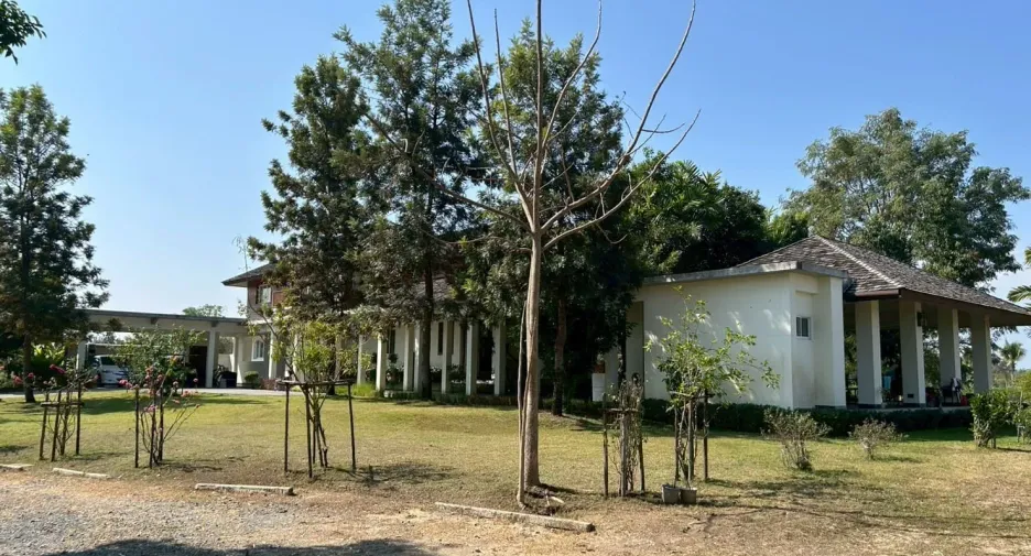 For sale 4 bedrooms house in Doi Saket, Chiang Mai