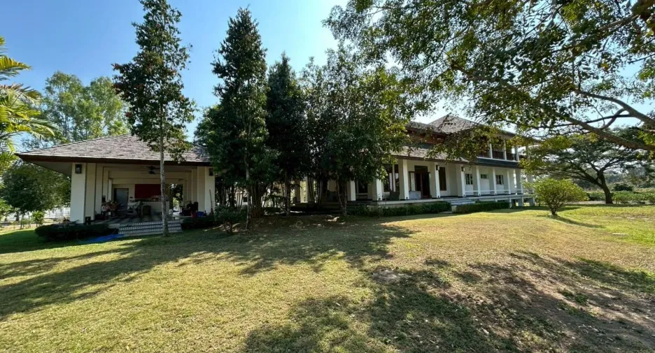 For sale 4 bedrooms house in Doi Saket, Chiang Mai